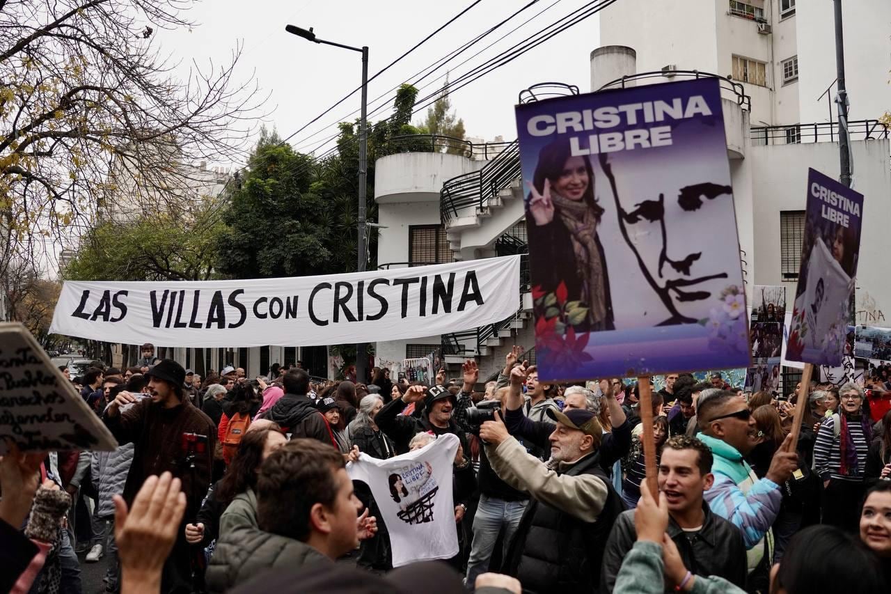 Militantes de barrios populares estuvieron días atrás en San José 1111