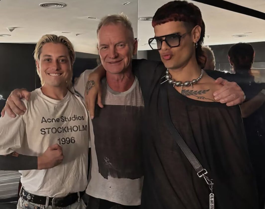 El video con el que Sting anunció el nuevo álbum de Ca7riel y Paco Amoroso