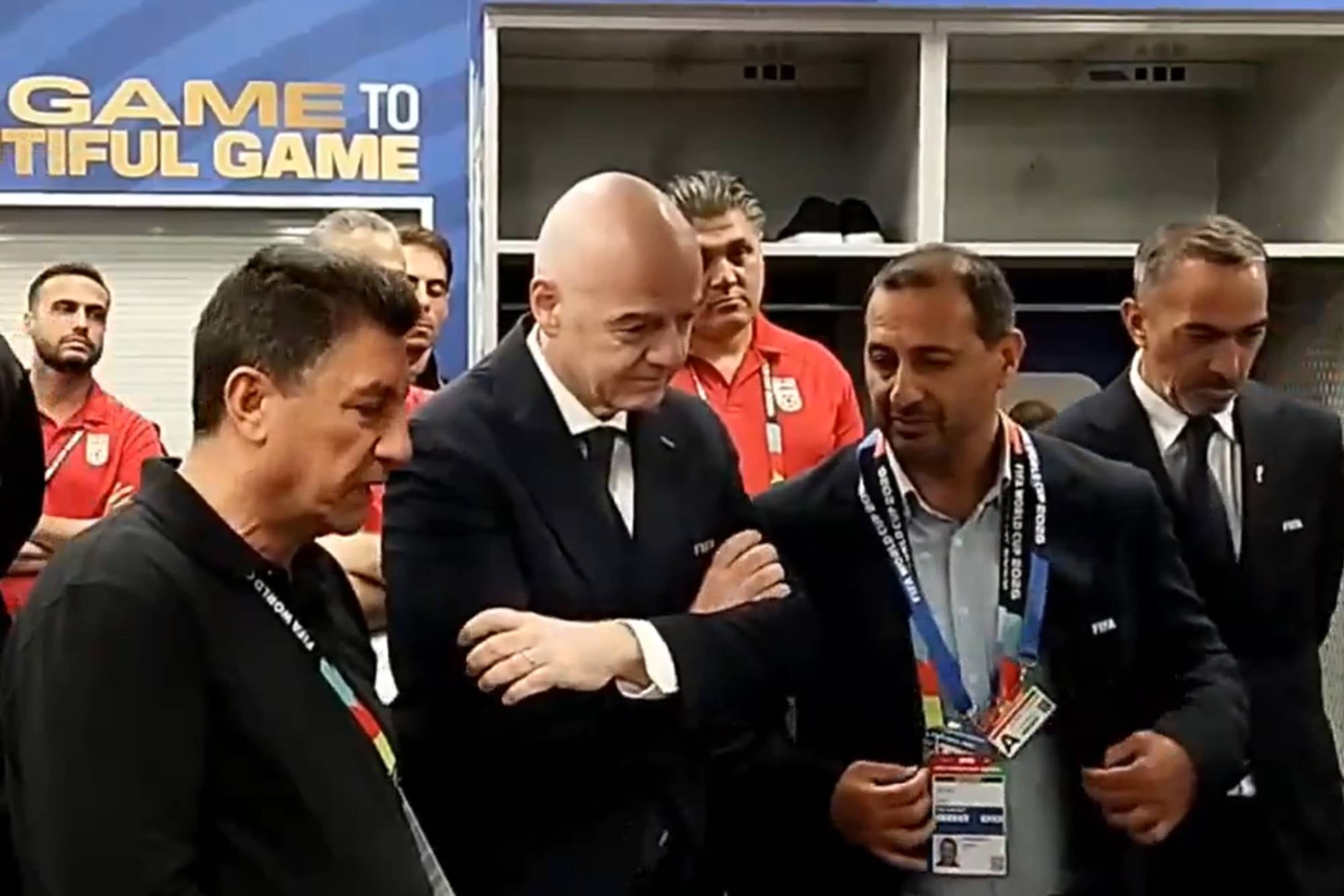 El técnico de Irán le reclamó a Infantino que el equipo se siente "oprimido" por las "injusticias" en la preparación