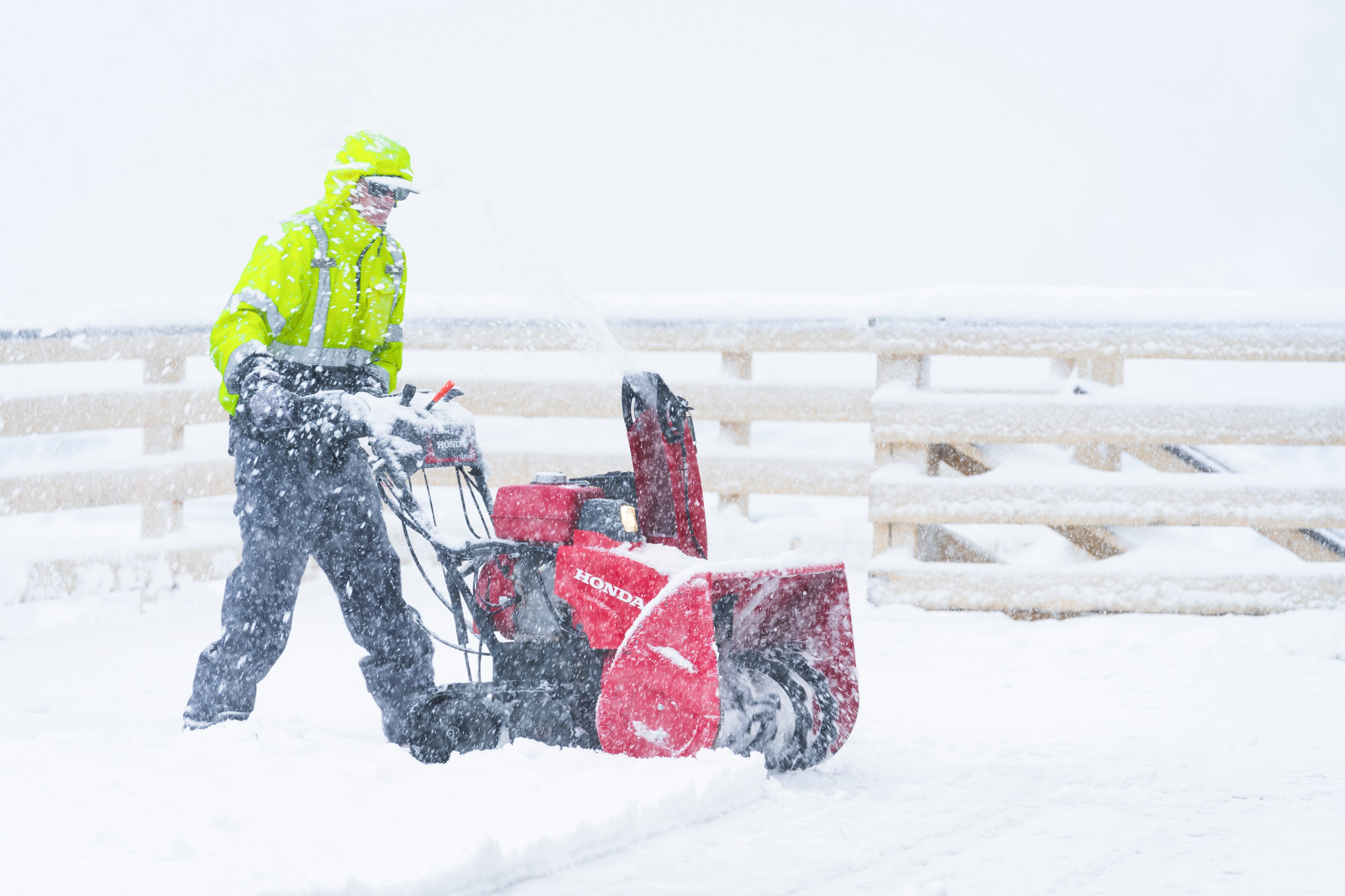 Algunas zonas de California recibieron nevadas extremas en los últimos días (Big Mountain Resort vía AP)