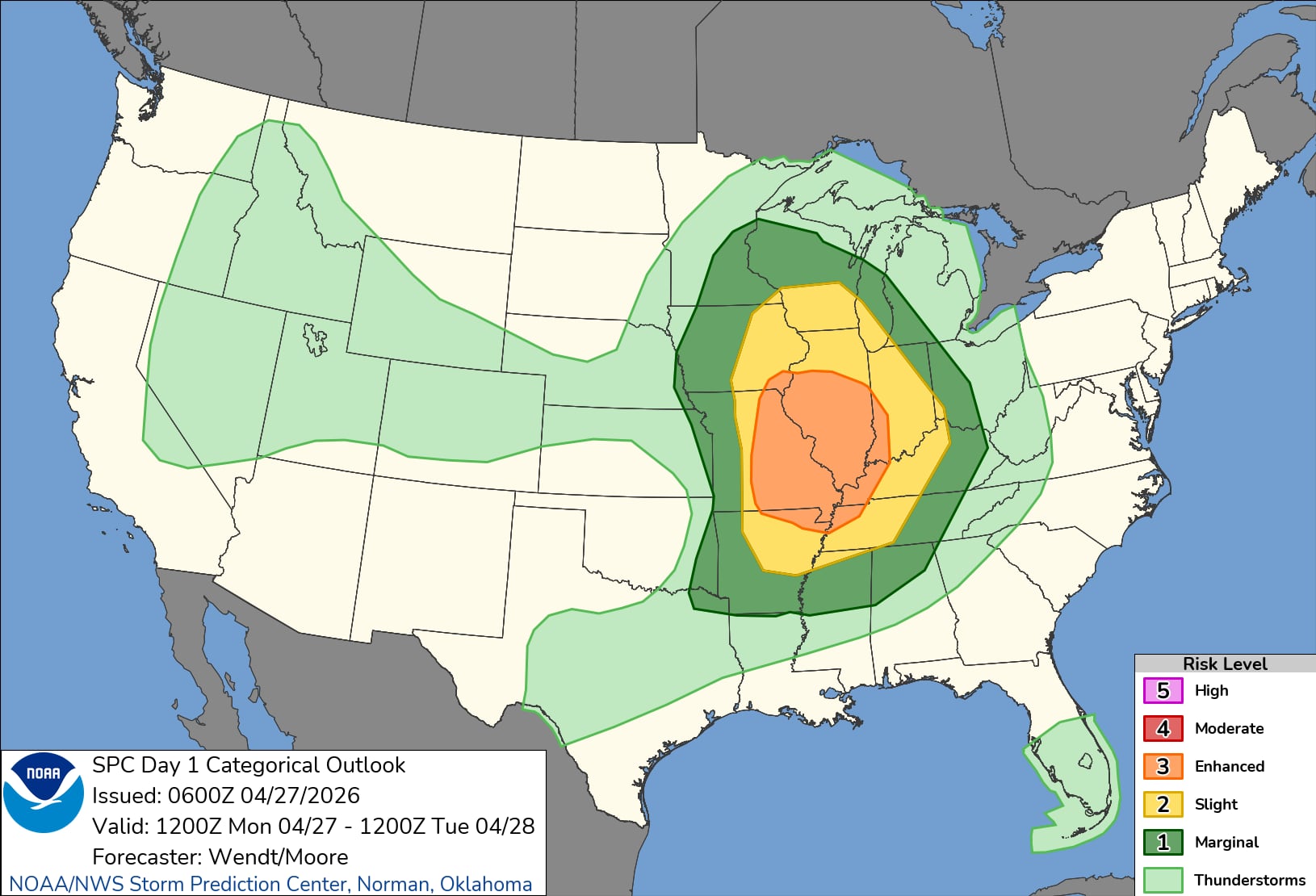El SPC advierte que el fuerte chorro de viento en niveles bajos favorecerá la formación de tornados de larga trayectoria, potencialmente de categoría EF-3 o superior