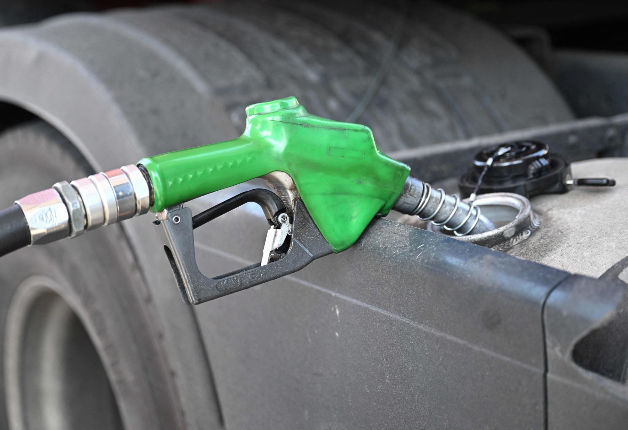 El precio del crudo Brent, el referente internacional, volvió a 104 dólares por barril en las operaciones matutinas