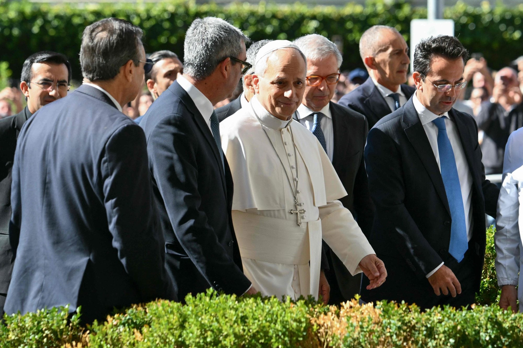 EL Papa llegando al Hospital Gemelli