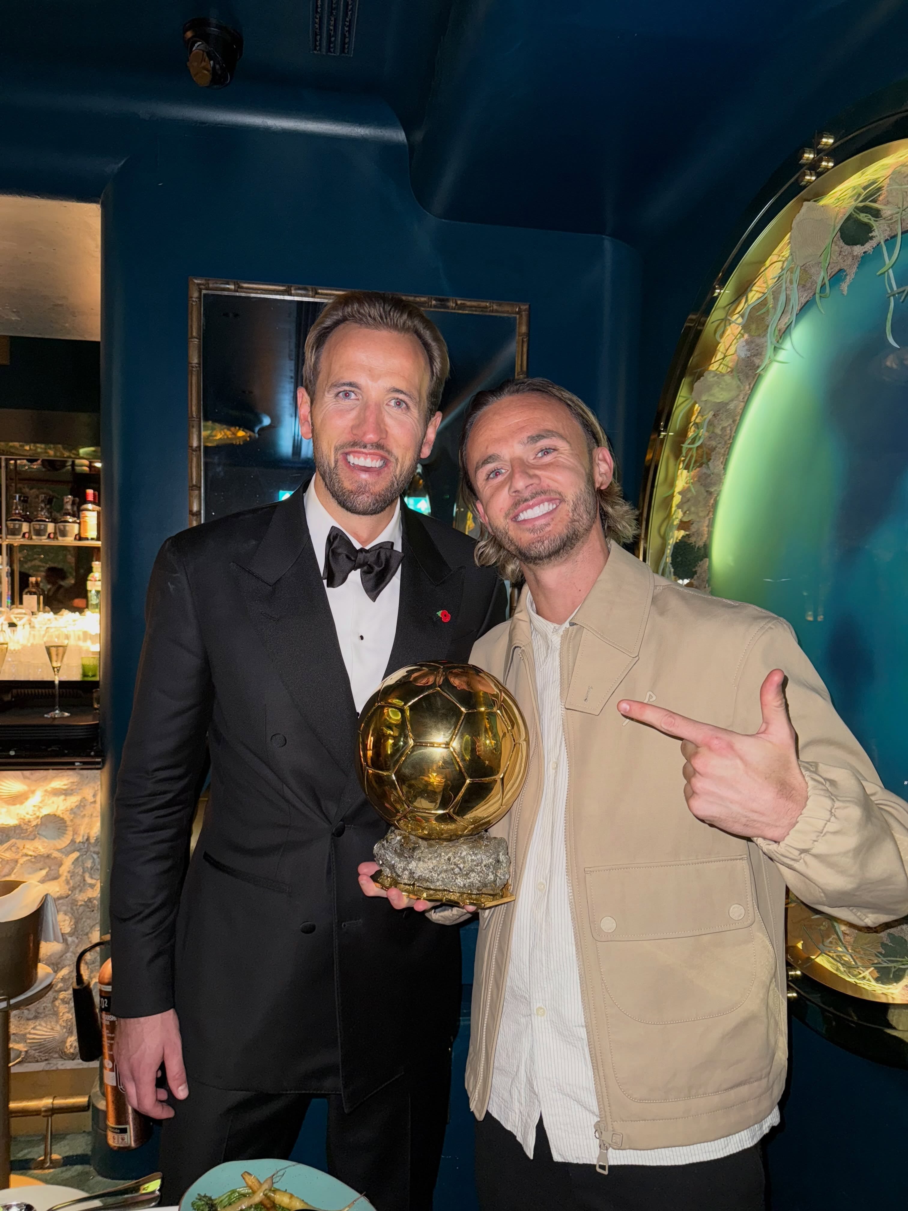 El jugador del Tottenham Hotspur James Maddison dijo presente en la celebración (Foto: Instagram @madders)