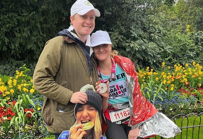 Tuvo que aprender a caminar, sonreír y masticar de nuevo (Foto: Gentileza The brain tumour charity)