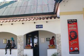 En Córdoba: un recorrido por las casas de artistas, políticos y figuras locales