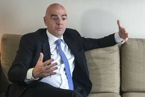 Infantino niega intervención: "No pedí que se jugara ni amenacé con sanciones"