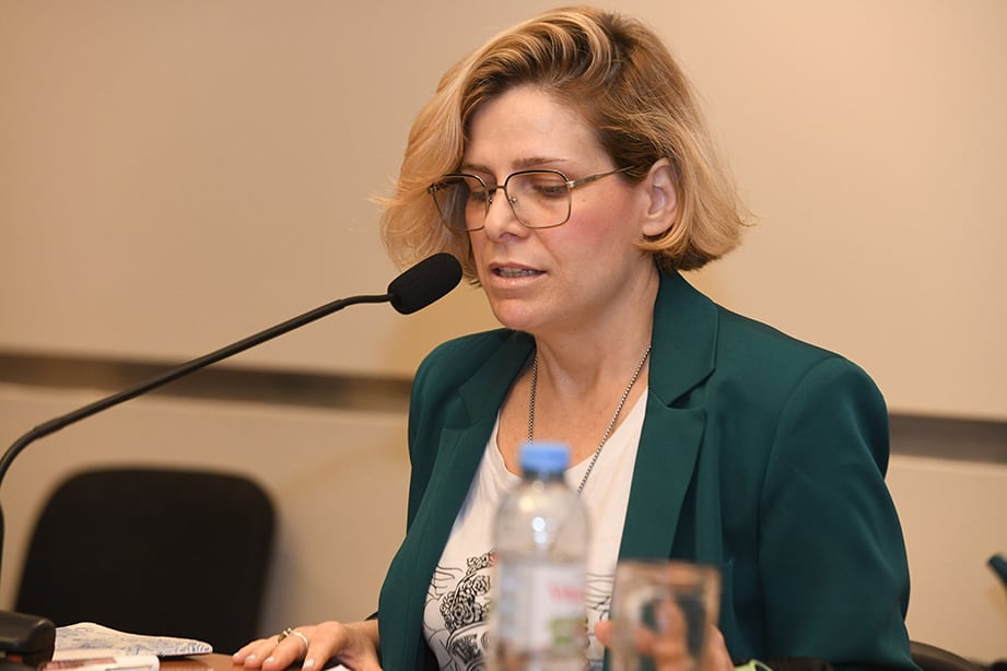Comenzó el juicio al médico Aníbal Lotocki por la muerte de uno de sus pacientes 7 La fiscal de juicio María Luz Castany