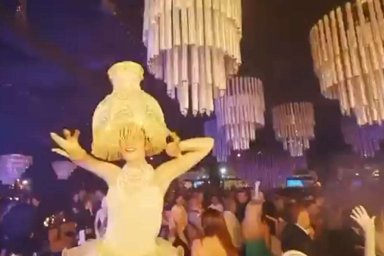 Una imagen de la fiesta del fiscal Ramiro González