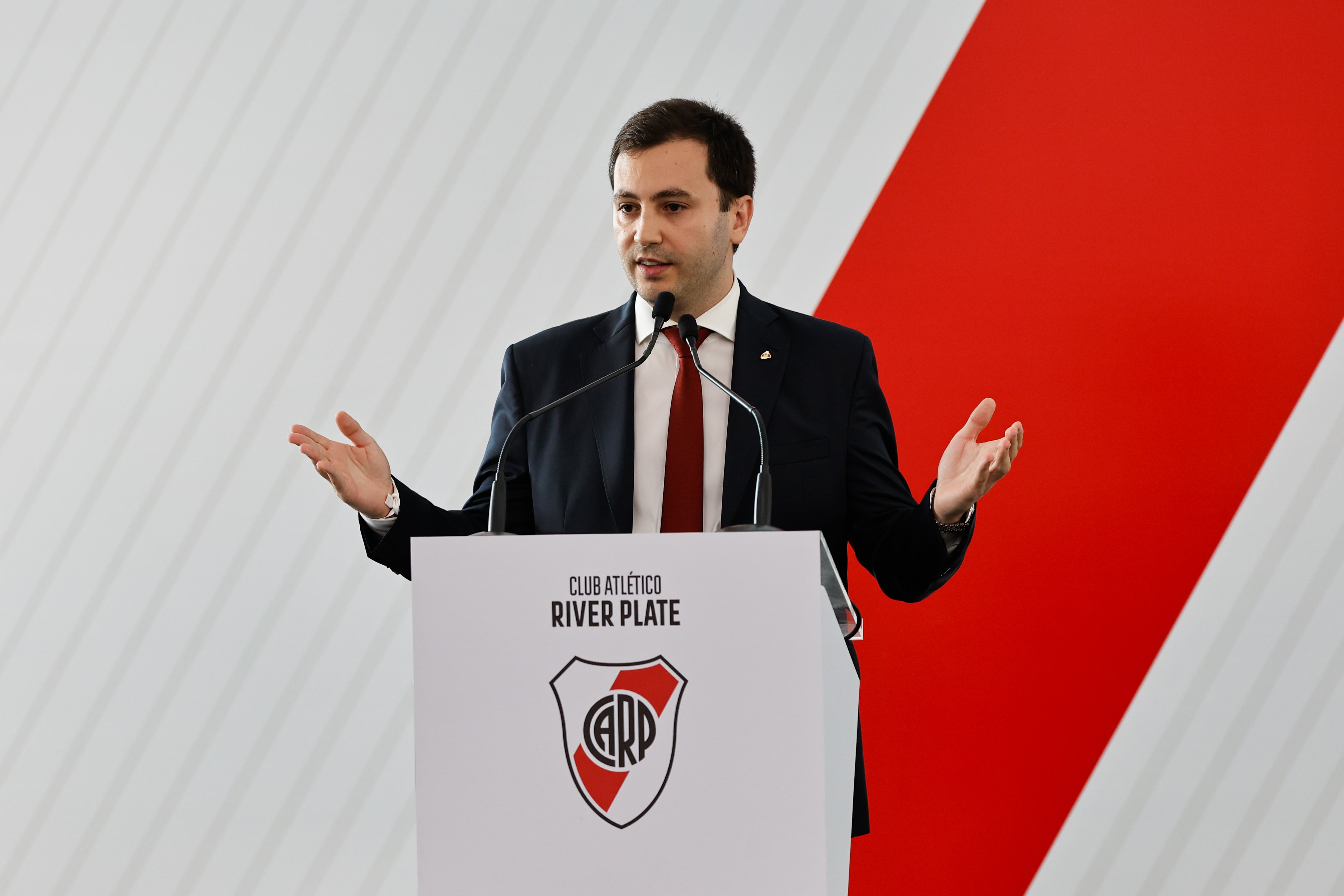 Stefano Di Carlo nuevo presidente de River: del techo para el Monumental a instalar la marca del club a nivel mundial