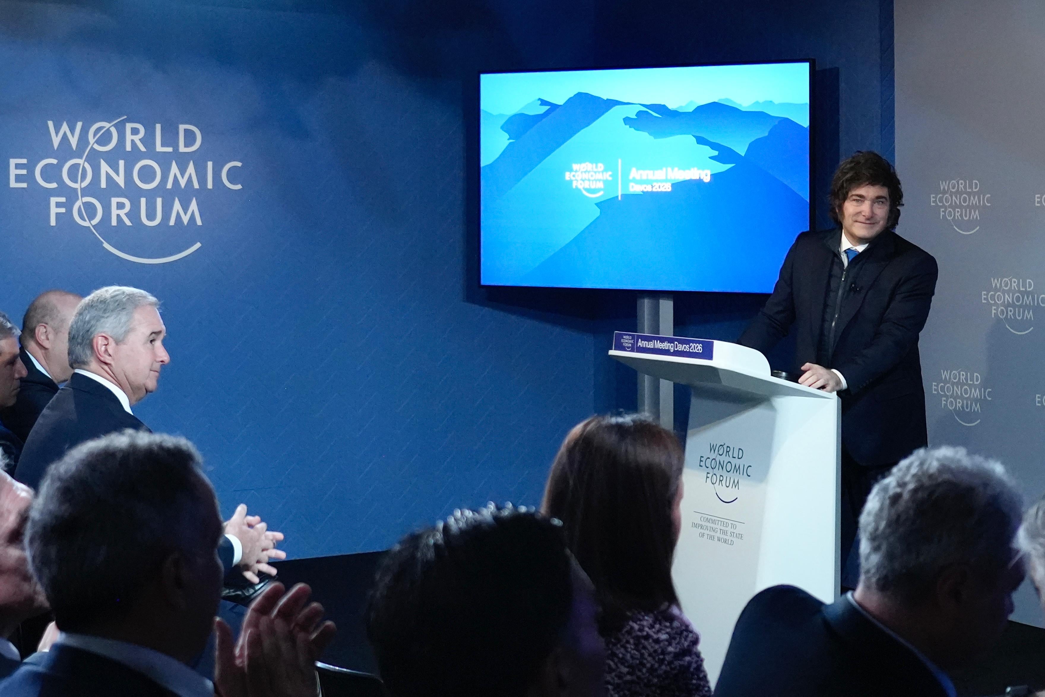 Milei con CEO de bancos en Davos