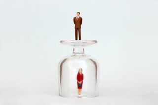 Liderazgo femenino: ¿techo de cristal o campana de acero?