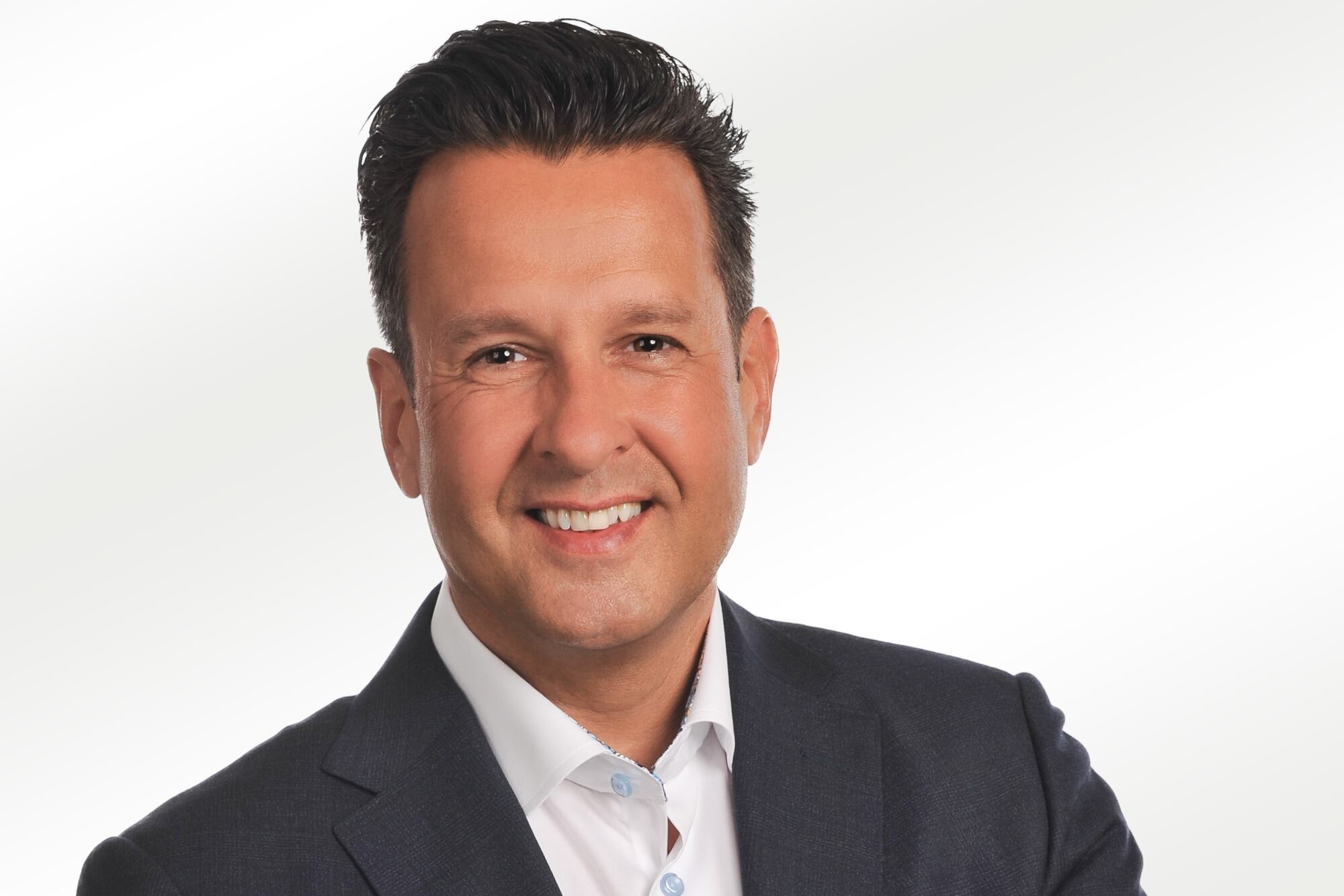 Andre Schulten, director financiero de P&G, aseguró que evalúan cambios en insumos para contener costos, pero igual habrá aumentos