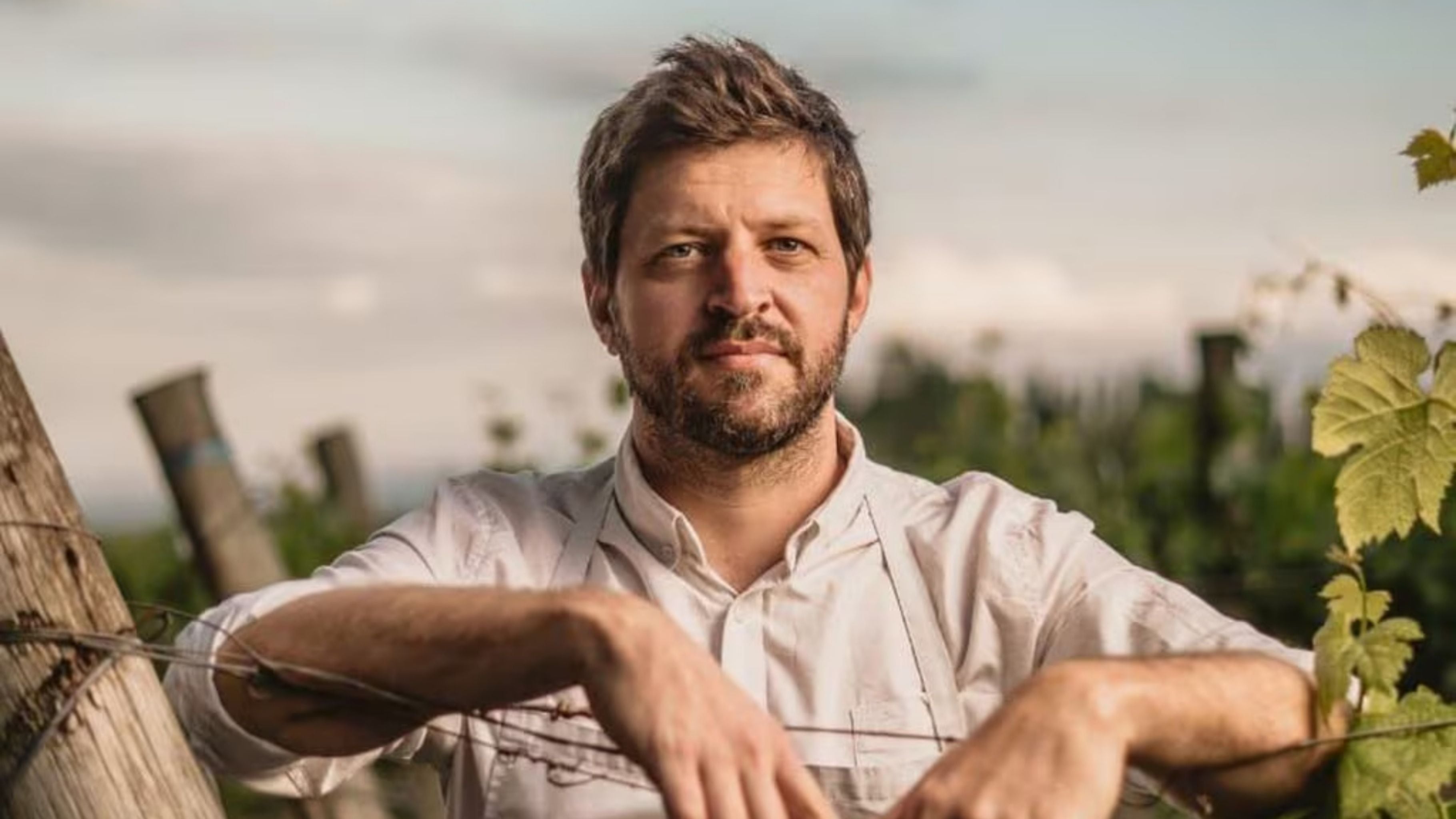 Osaka recibe a Javier Rodríguez, de El Papagayo, para una noche de alto vuelo