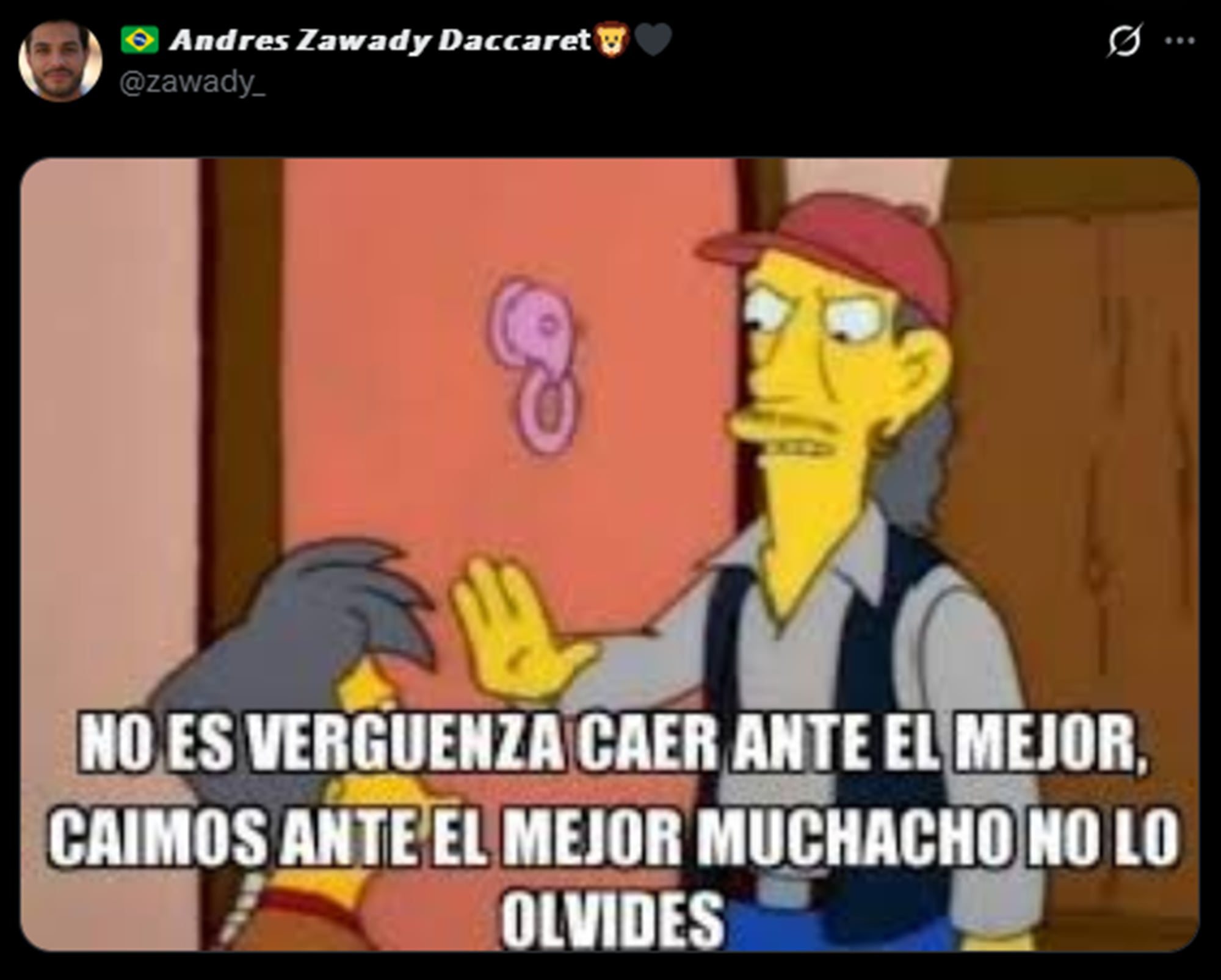 La gente apuntó contra el hombre colombiano luego de