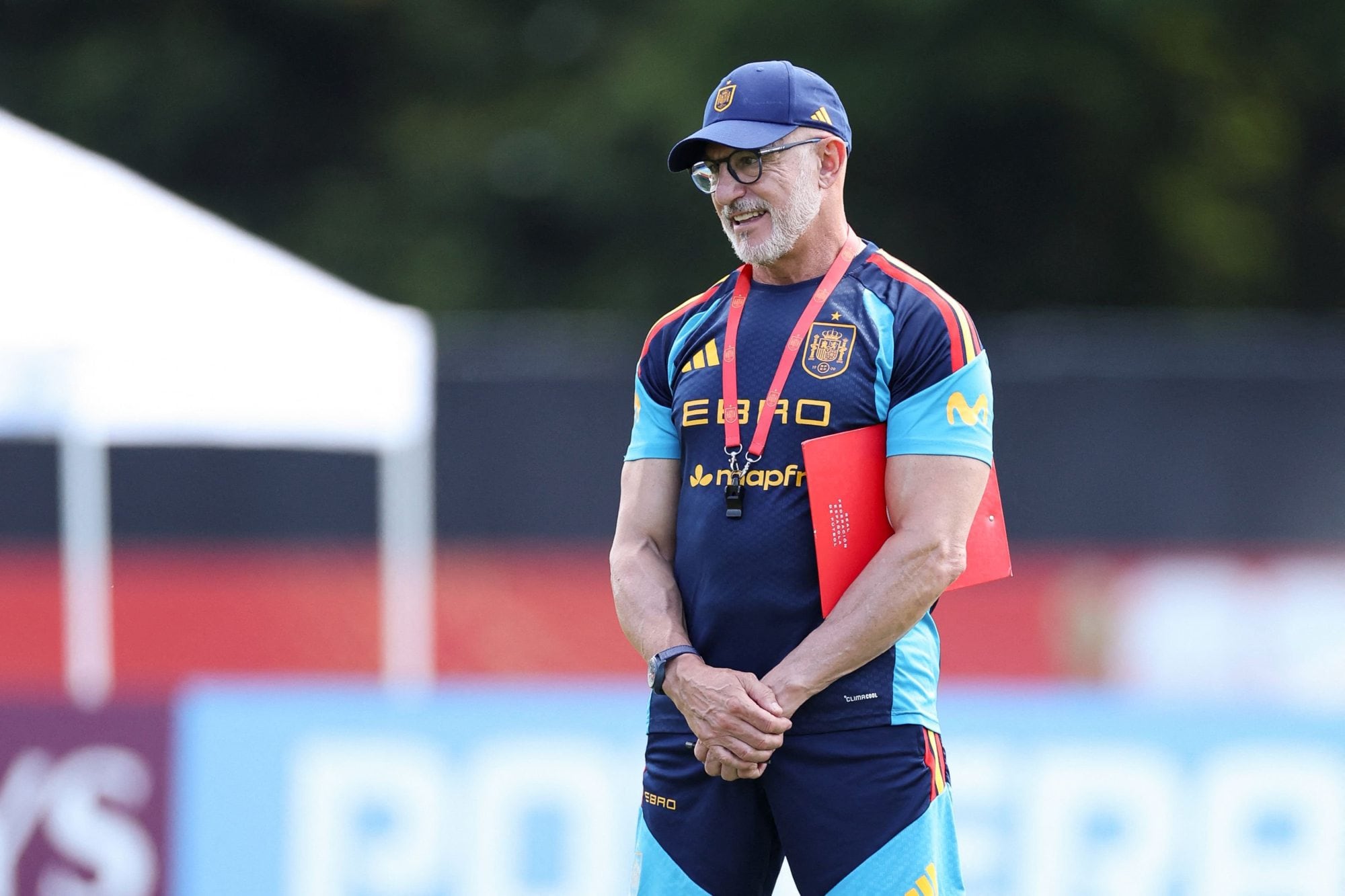 Luis De La Fuente en un entrenamiento de España