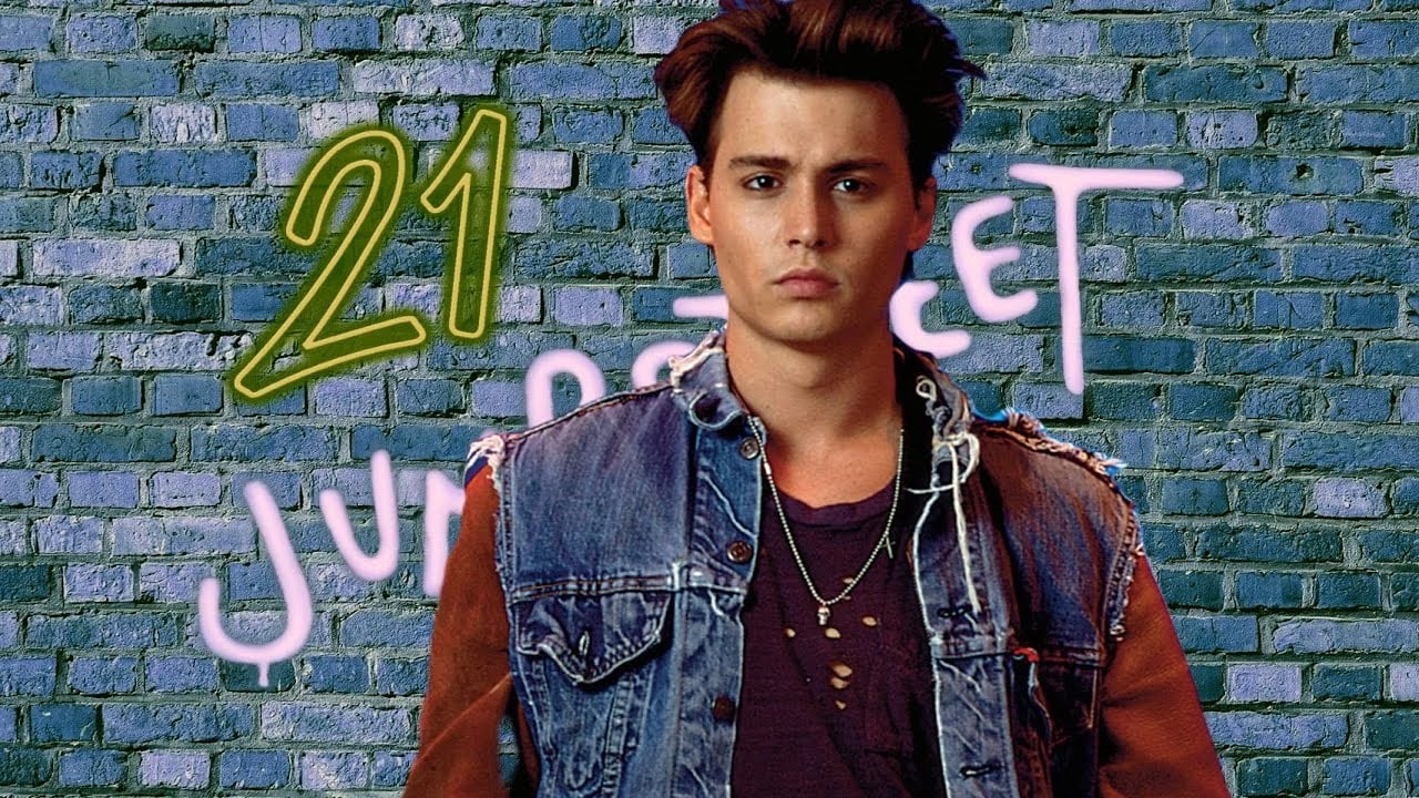 Johnny Depp era considerado un ídolo adolescente, situación que lo incomodaba por verse imposibilitado a crecer actoralmente