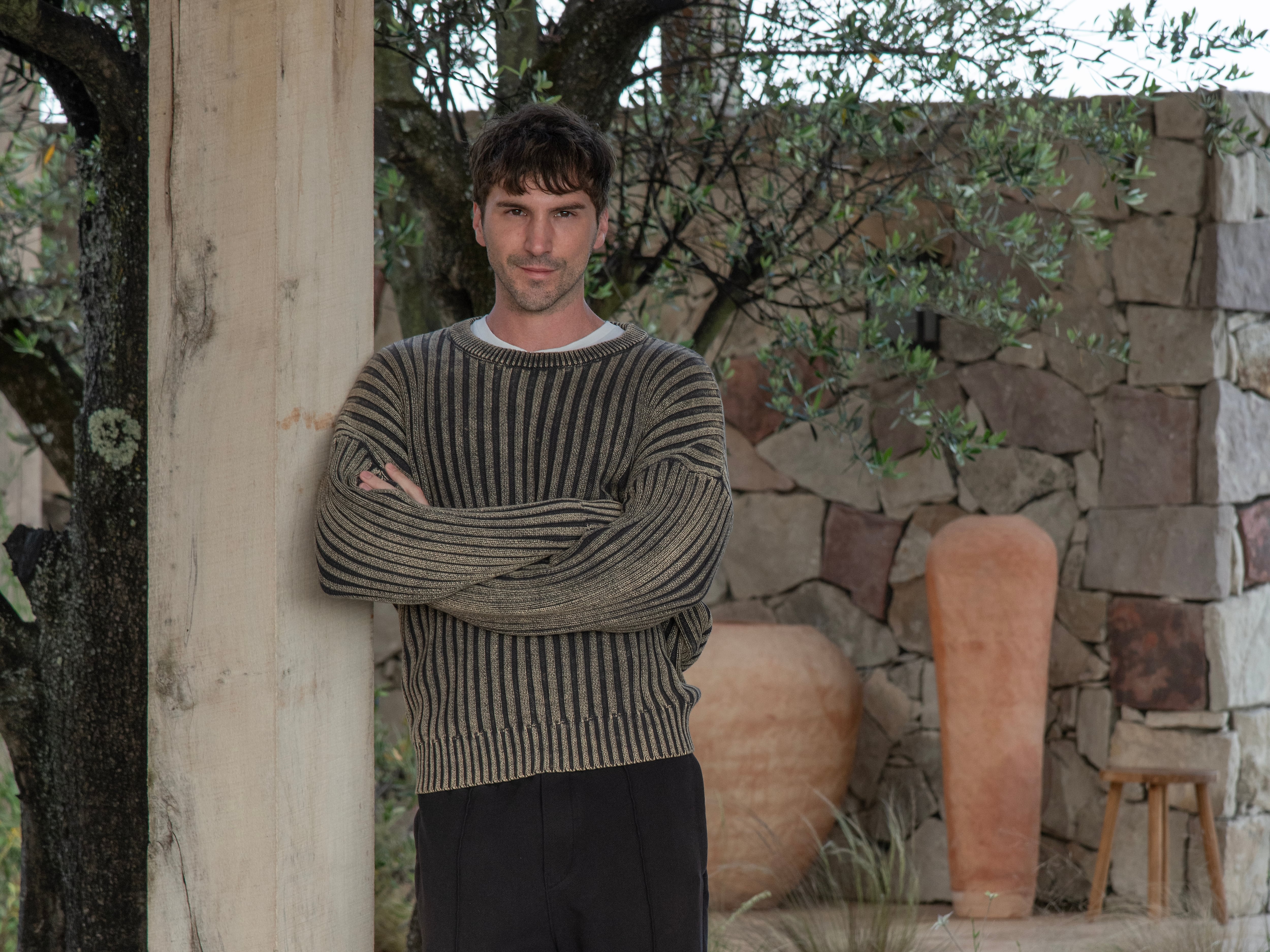 Es argentino y creó algo que parecía imposible: ladrillos con arena del desierto con los que factura millones de dólares