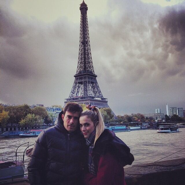 En septiembre de 2011 el exfutbolista le escribió a la periodista para conocerse; si bien ella tuvo sus reparos, aceptó tener una primera cita