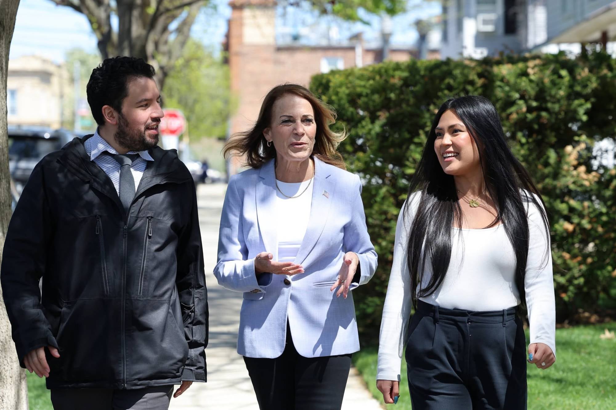 Elecciones en Nueva York: quién es la candidata a la Cámara de Representantes que recibió el respaldo de Trump