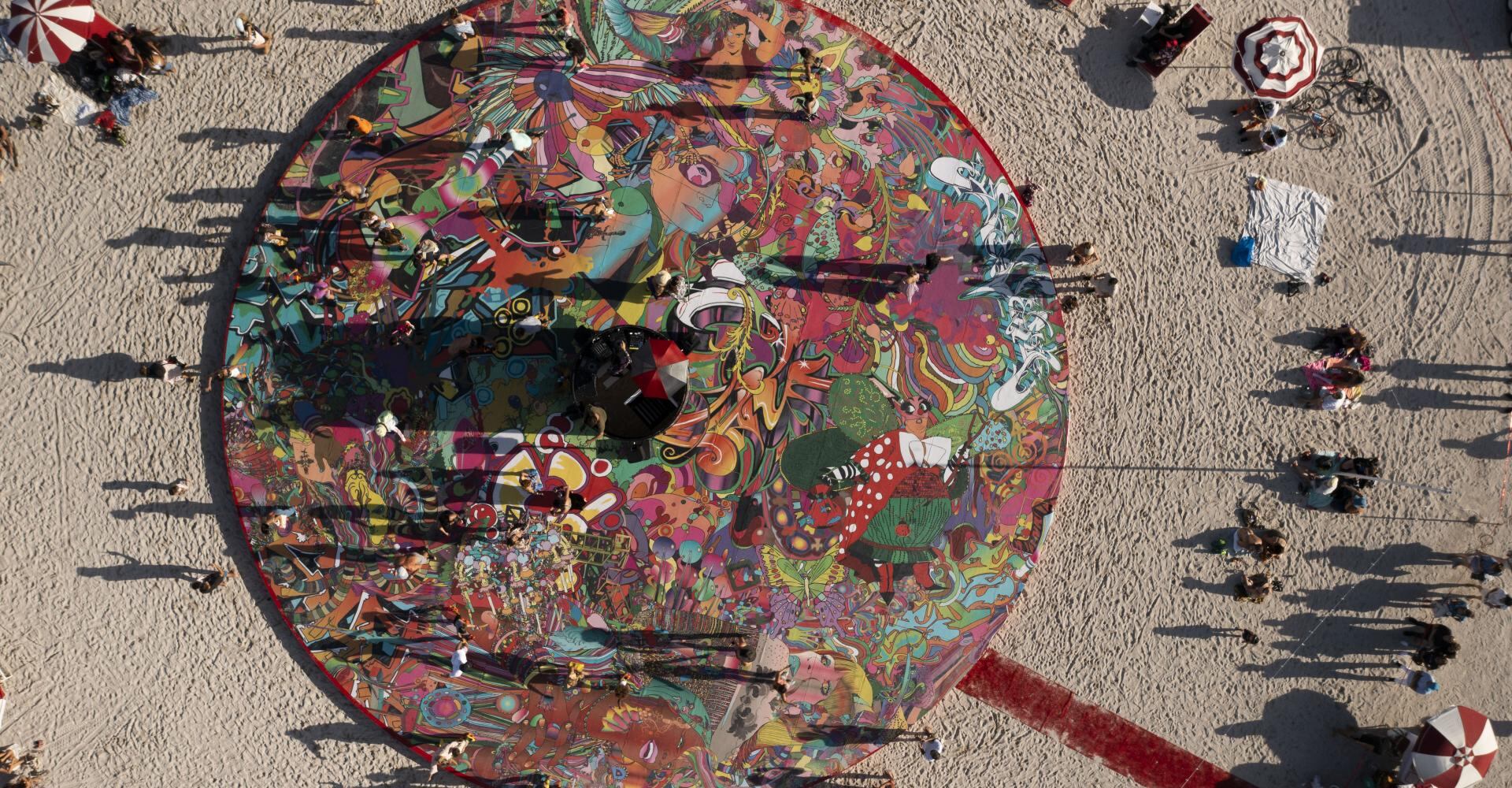 Ximena Caminos: la artista argentina que colaboró con Messi y hoy impulsa un arrecife artificial de 11 kilómetros en Miami 10 En 2012, Ximena Caminos fundó Faena Arts en Estados Unidos para consolidar un canal entre artistas de Estados Unidos y la Argentina