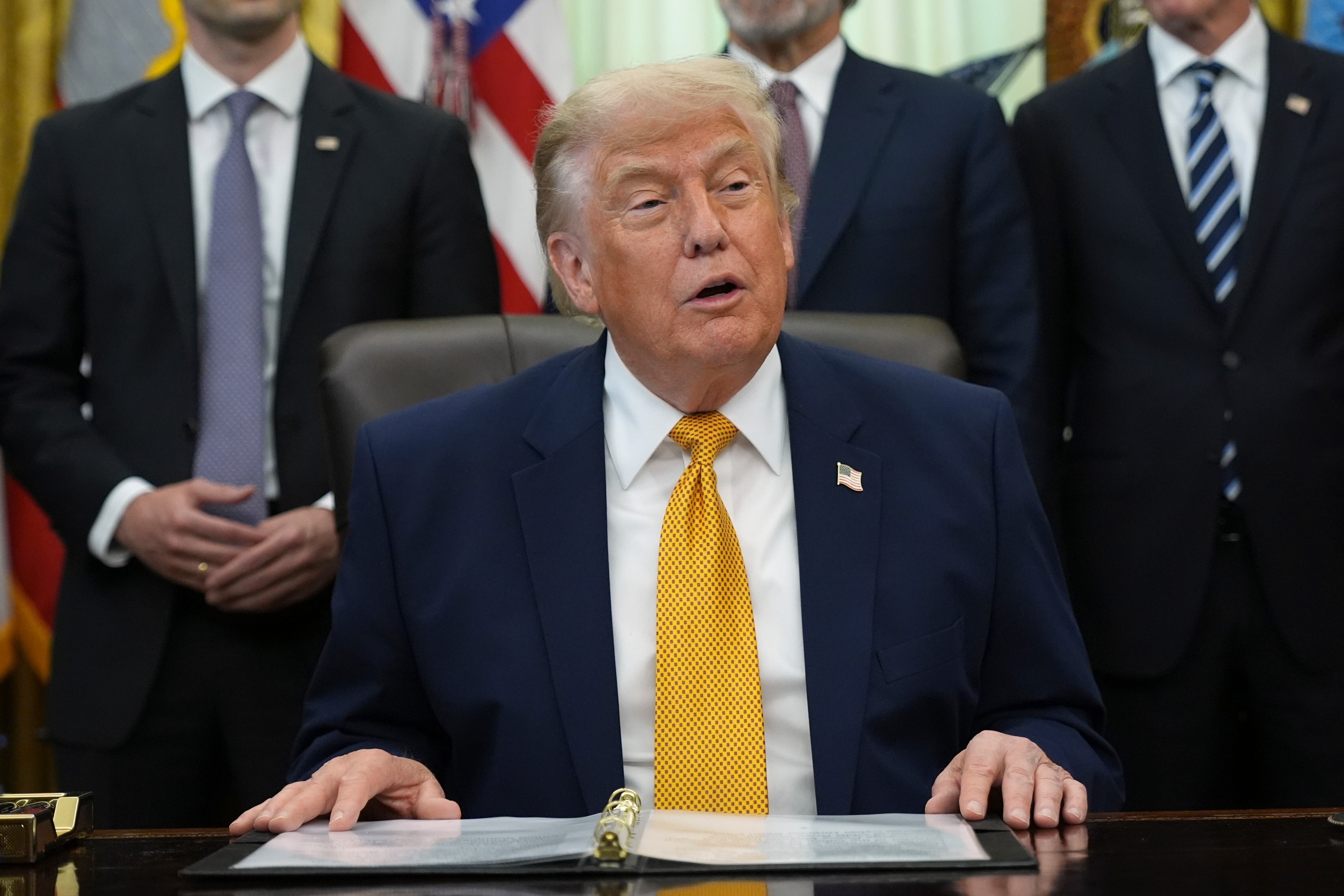 Trump promete movilizar ayuda a Venezuela con rapidez y afirma que hay "un saldo devastador de muertos" por los terremotos