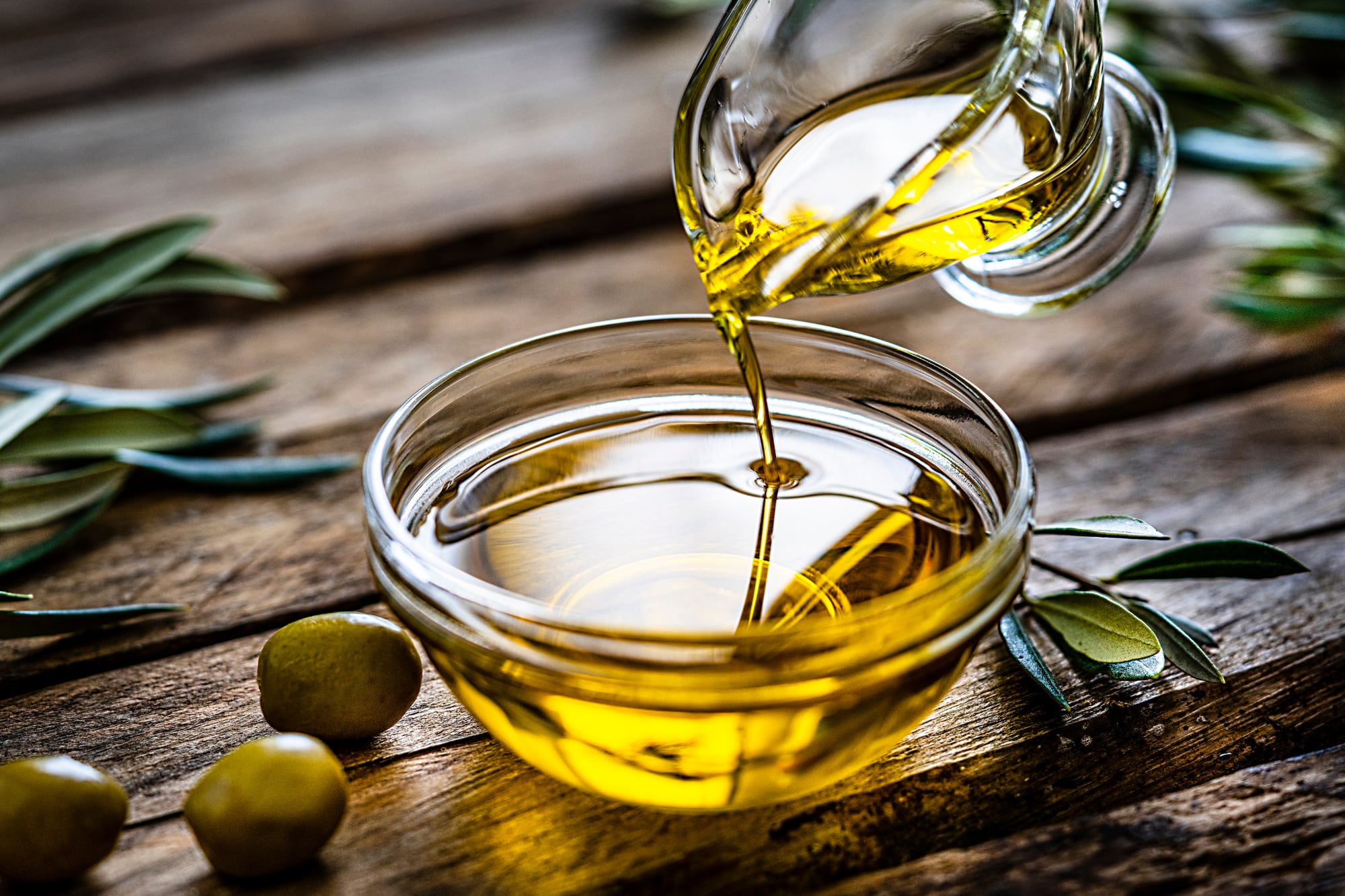 Las 2 grasas pueden ser aceites antinflamatorios (como el de oliva) y también la palta