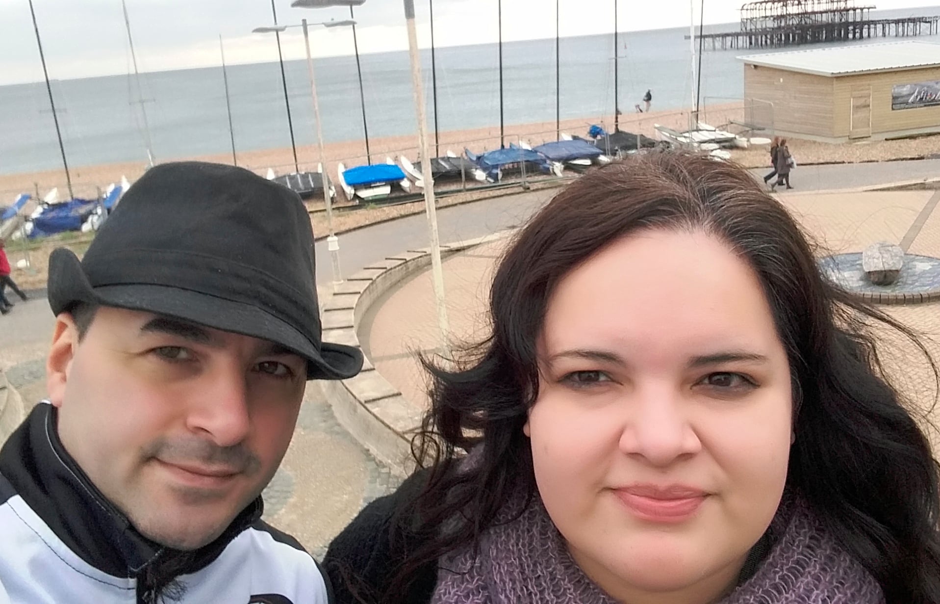 Viven muy bien en Inglaterra y hoy no saben si elegir Londres, Barcelona o Argentina: “¿Vuelvo para cuidar a mi mamá?”