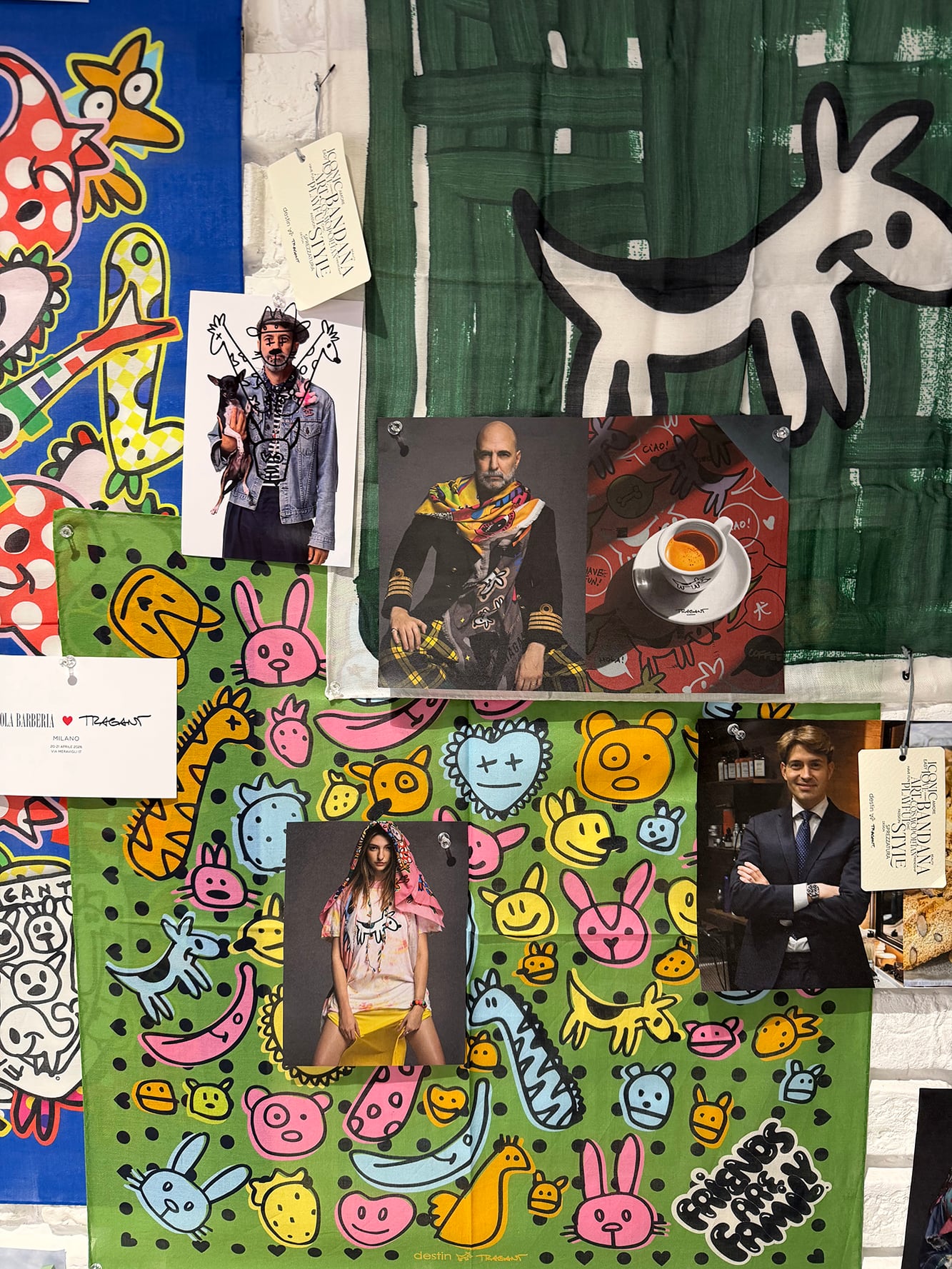 Pañuelos con el sello del diseñador: jirafas, perros, conejos y otros animales