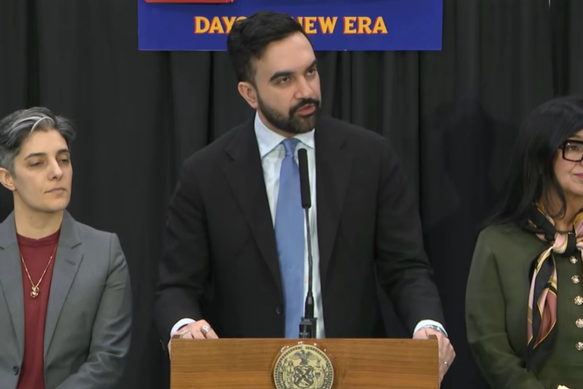 Noticias de New York, en vivo: Hochul contra el ICE y victoria latina en las elecciones especiales hoy, miércoles 4 de febrero 6 Mamdani anunció la instalación de bombas de calor en más de 700 unidades de NYCHA