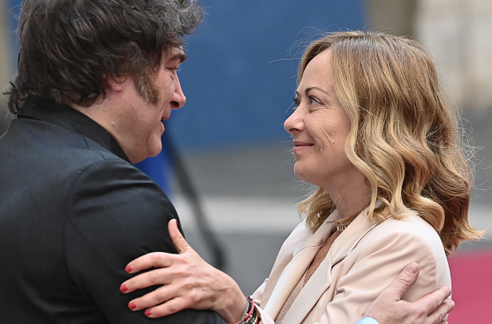 Giorgia Meloni con el presidente Javier Milei