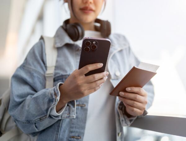 Le revocaron la visa por tener fotos desnuda en su celular: ¿es legal que revisen el dispositivo? 6 Los agentes le pidieron todas las claves del celular