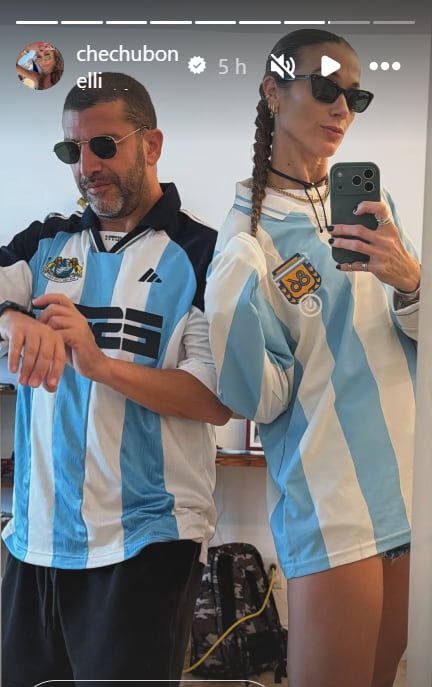 Chechu dejó todo en su look mundialista