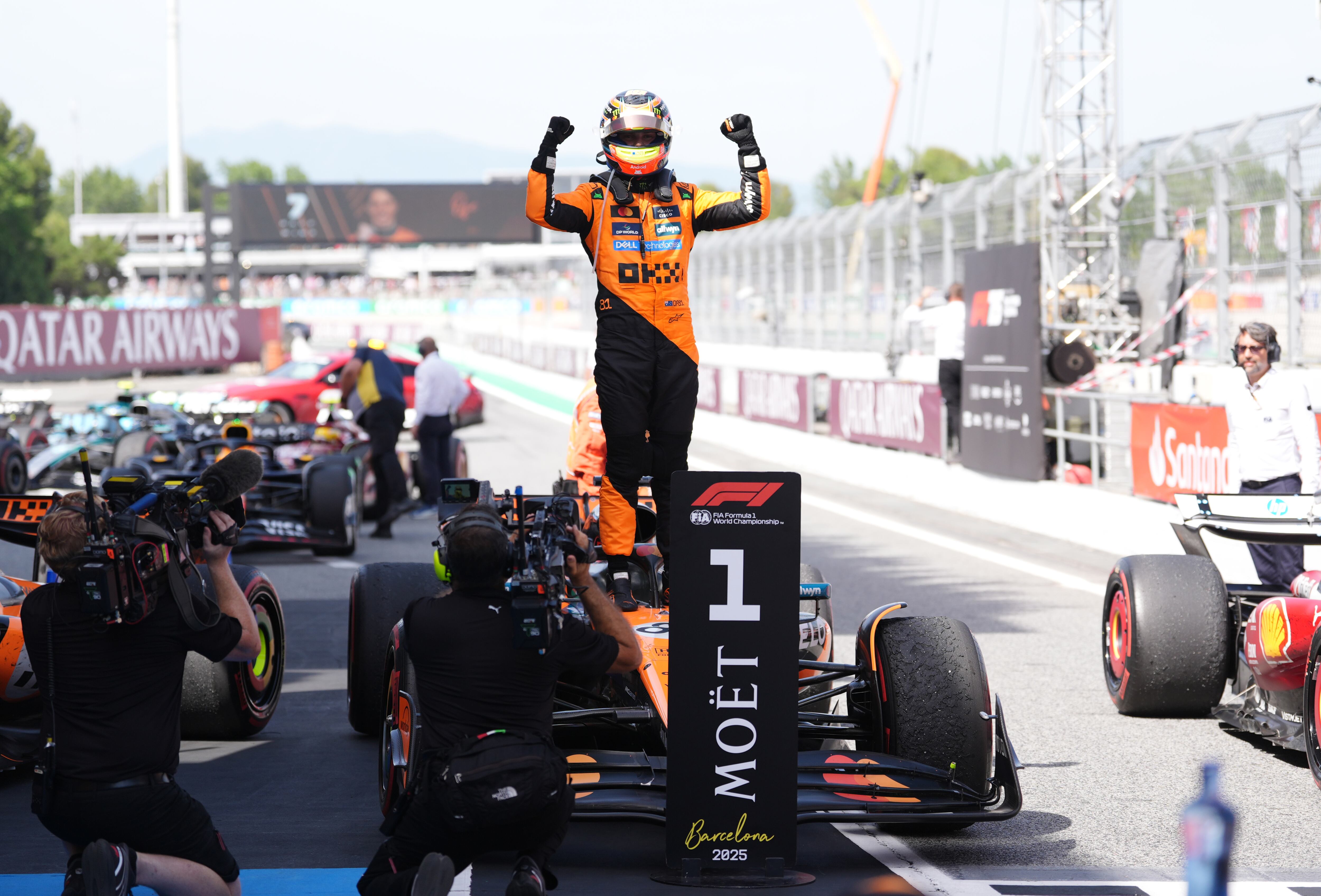 Celebra Oscar Piastri su quinta victoria en el año, su octavo podio de la temporada sobre nueve grandes premios; el australiano es el puntero del Mundial de Pilotos