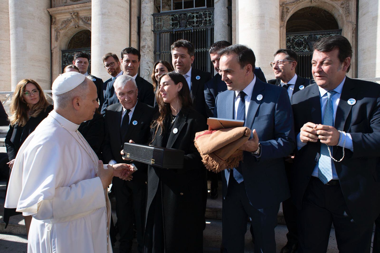 El papa León con diputados y senadores argentinos