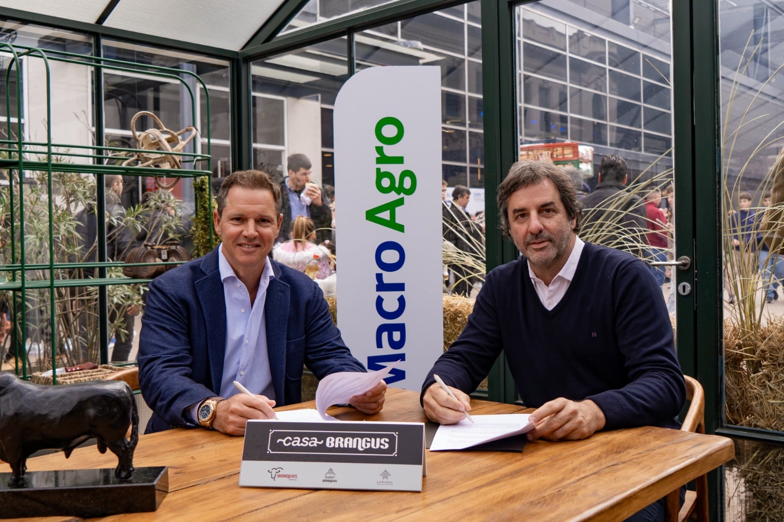 Banco Macro y Brangus sellaron una alianza estratégica para impulsar el financiamiento de los productores