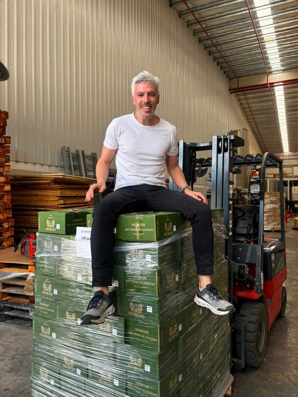Inventó un mate, vendió 500.000 y se asoció con La Martina para llevar su yerba al polo internacional 6 Nicolas Tiferes, siempre soñó con crear marcas y productos que sean disruptivos y generen valor