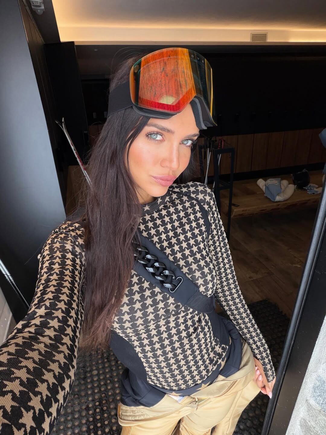 Además de producciones de fotos, Nara disfrutó de varias jornadas de esquí (Foto: Instagram @zaira.nara)