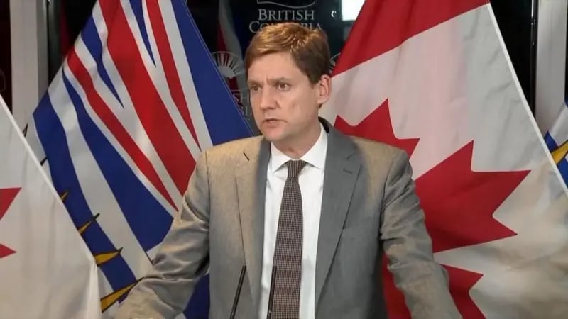 Mueren al menos 10 personas en un tiroteo en una escuela y una casa en el oeste de Canadá