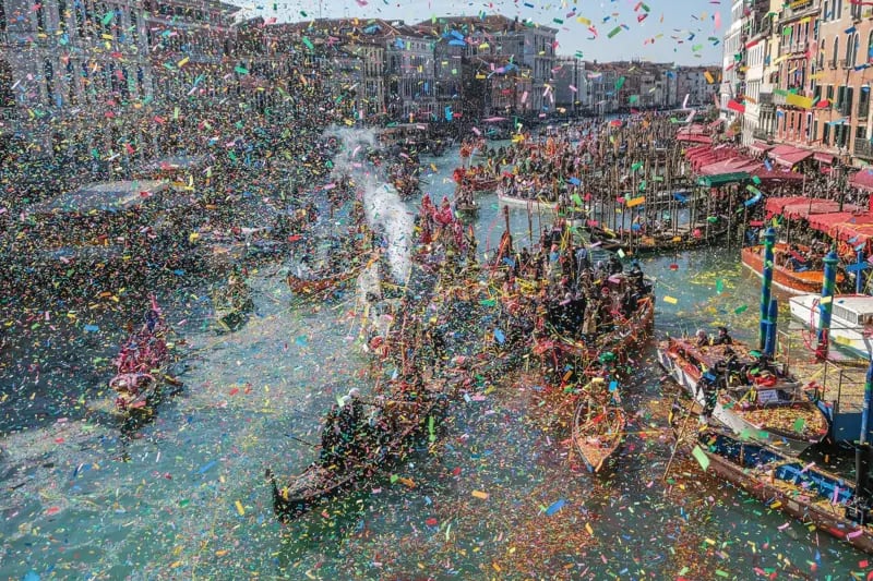 El desfile acuático que tradicionalmente inaugura el carnaval de febrero