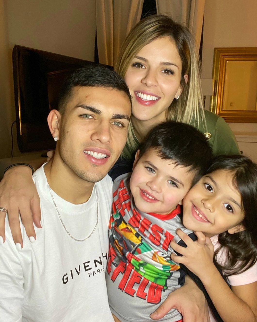 La pareja le dio la bienvenida a Giovanni el 14 de noviembre de 2016 y a Victoria el 1 de diciembre de 2013 (Foto: Instagram @ccamilagalantee)