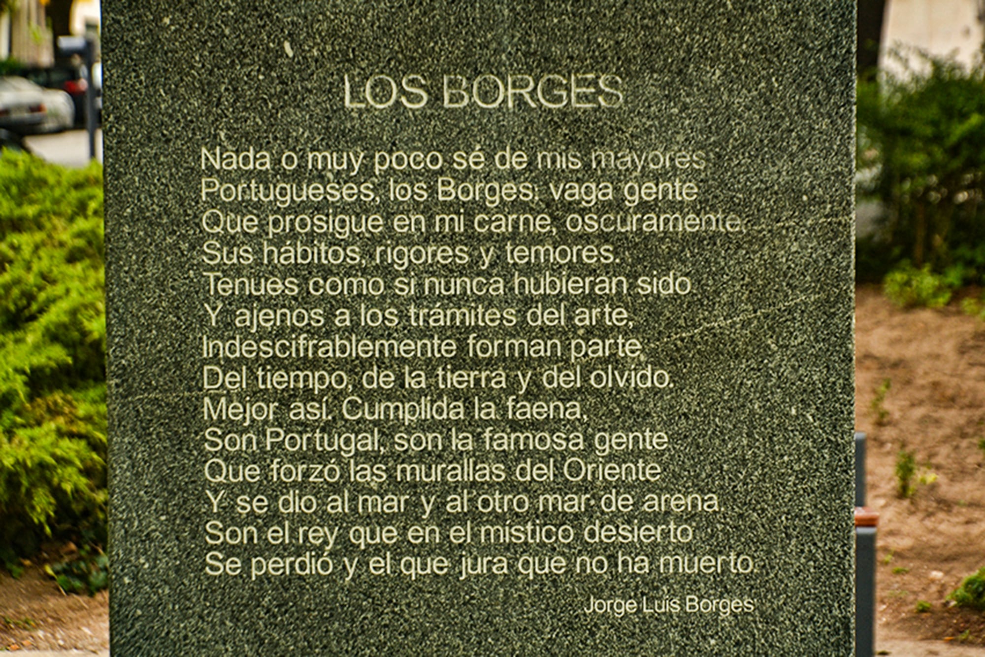 Memorial Borges frente a la embajada argentina en Portugal