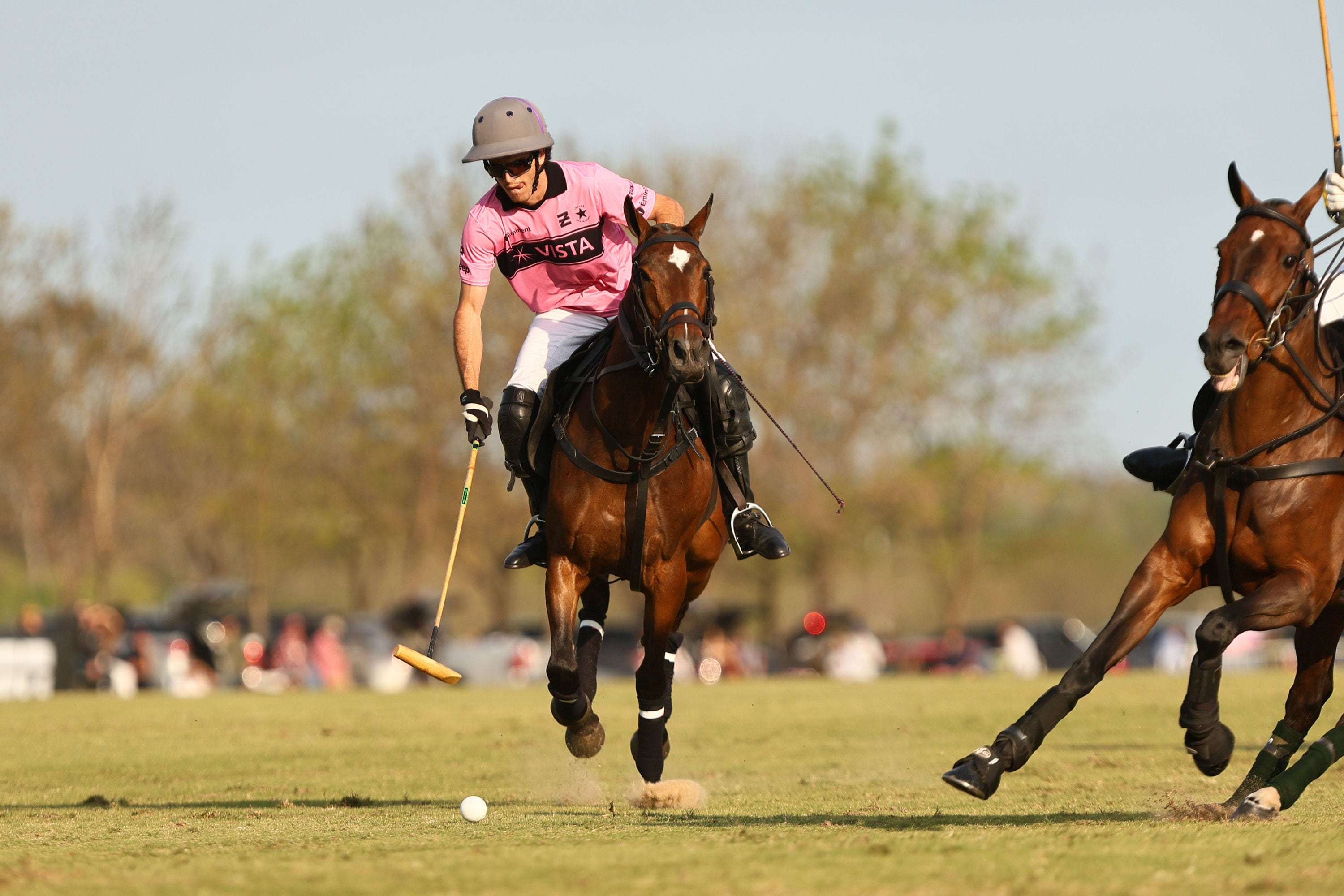 De los tres tantos que consiguió Antonio Heguy, uno fue un largo cogote rasante; Ellerstina-Indios Chapaleufú mejoró, pero necesita consolidarse en la temporada.