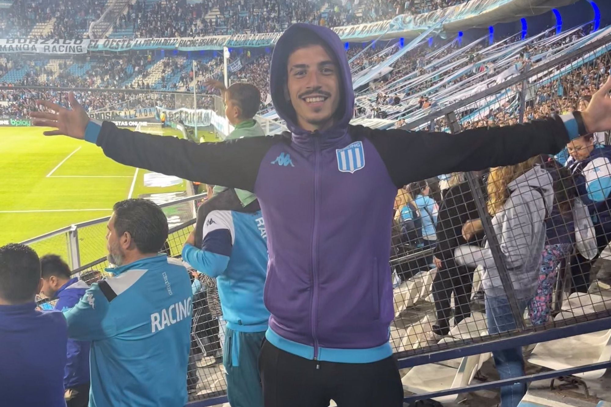 Muscio no renunció a su fanatismo por Racing luego de irse con el pase en su poder