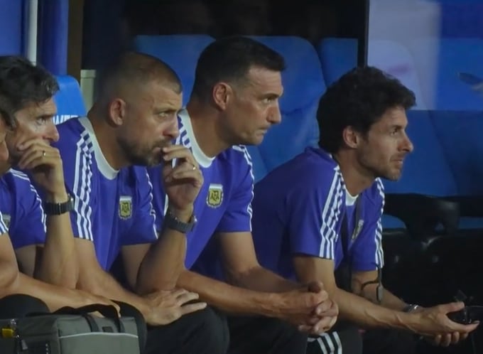 “Fue la peor charla técnica”: los jugadores de la selección revelaron qué hizo Scaloni antes de la final de Qatar