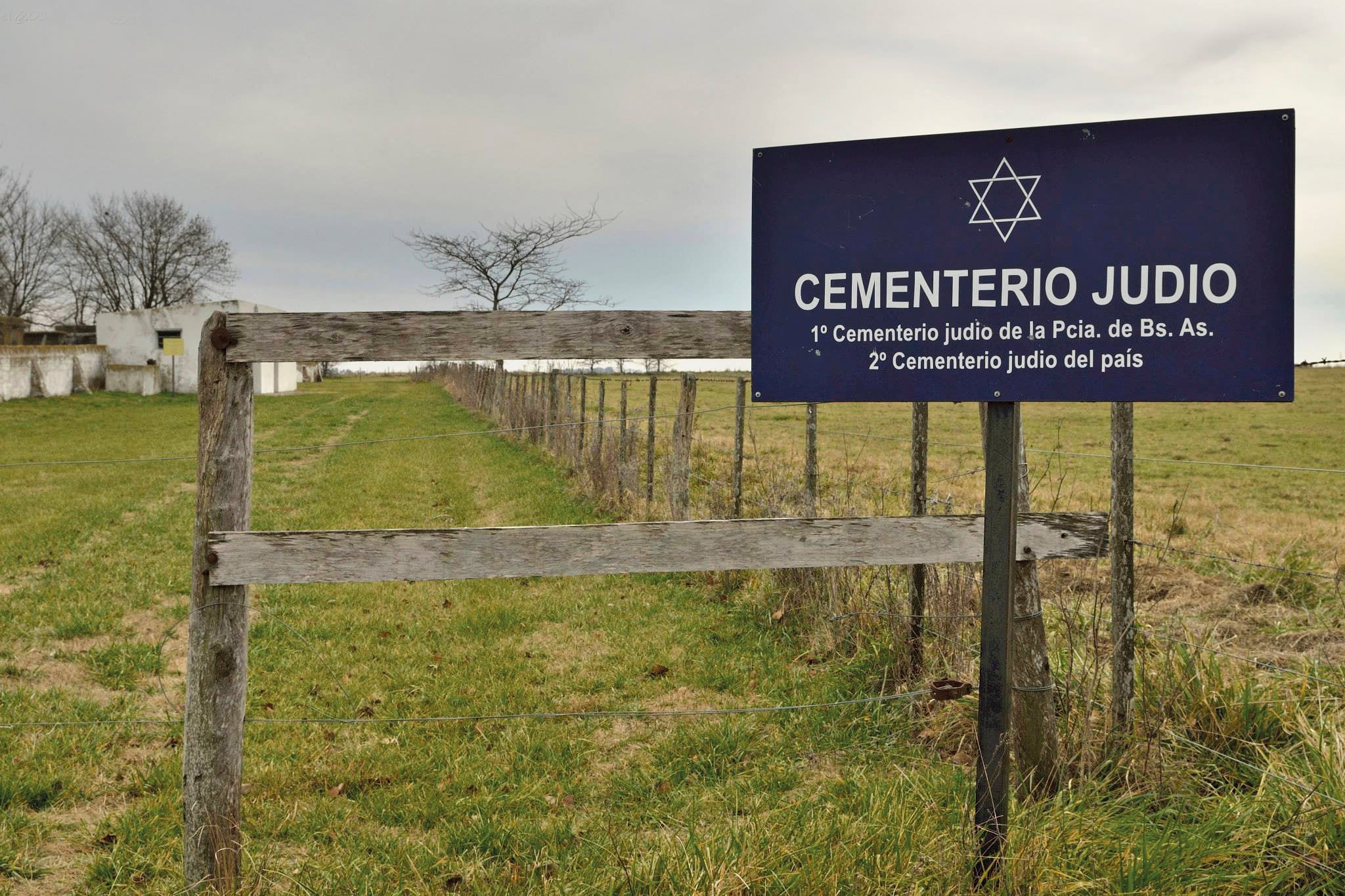 Uno de los pueblos pioneros en la historia de la colonización judía en la Argentina 11 El cementerio es el primero judío de la provincia de Buenos Aires y el segundo del país