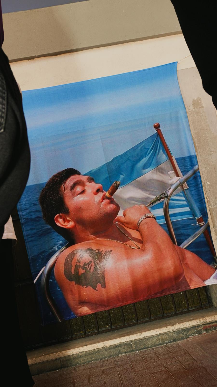 Una de las imágenes más icónicas de Maradona