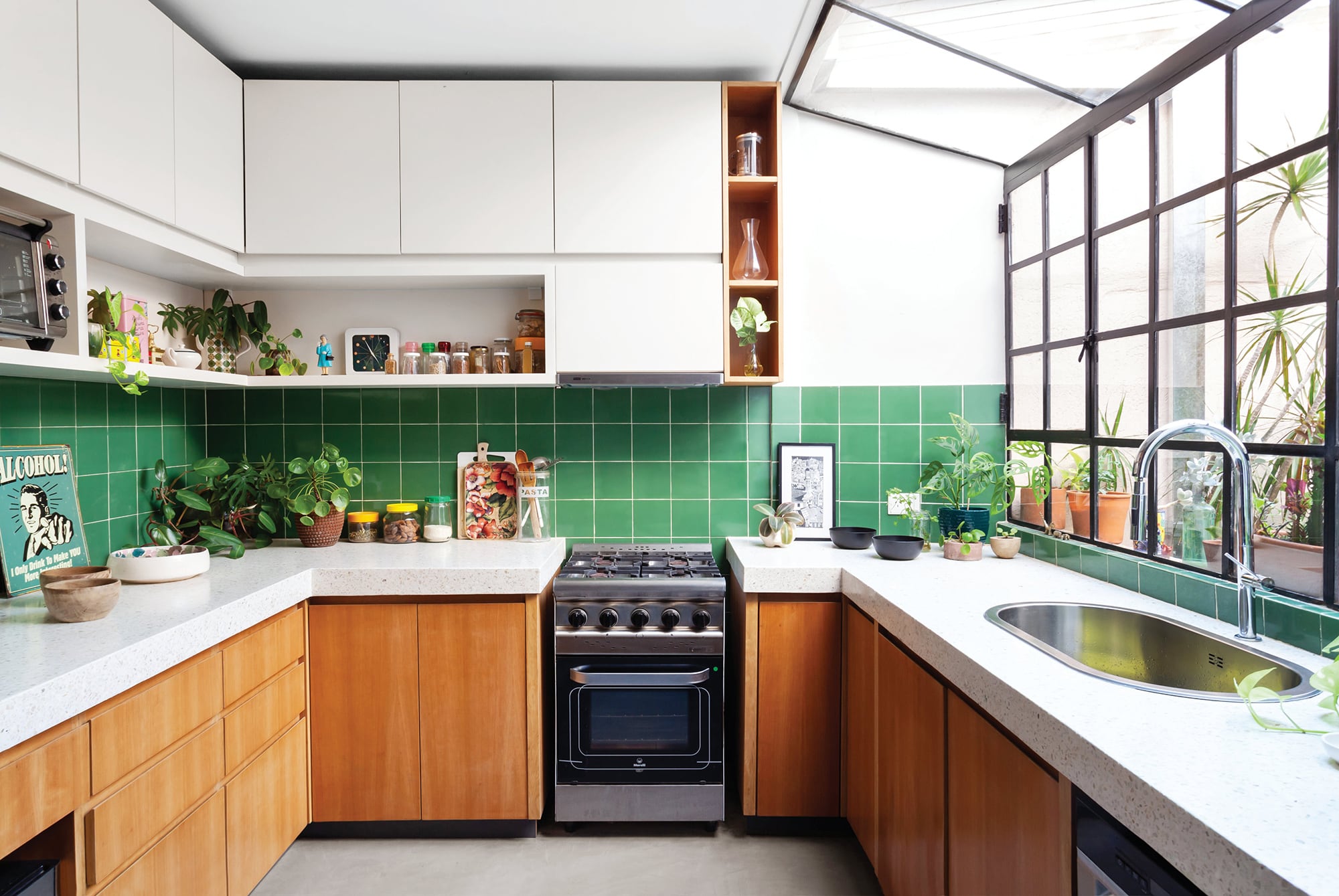 Desde la perspectiva del Feng Shui, la cocina es un punto de intercambio entre materia y energía: lo que se hace allí se transforma y luego se integra al cuerpo