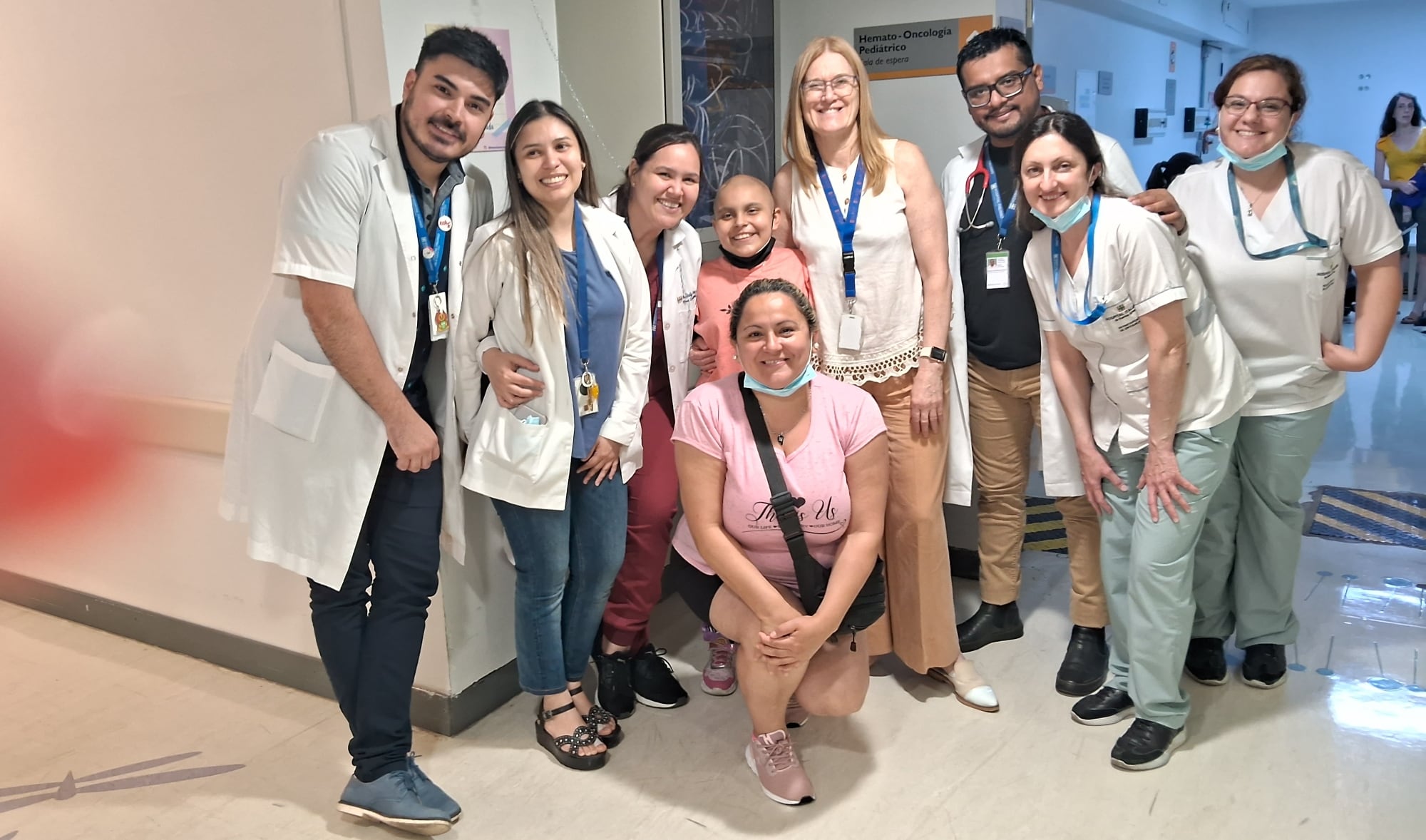 Junto con los médicos del Hospital Italiano.