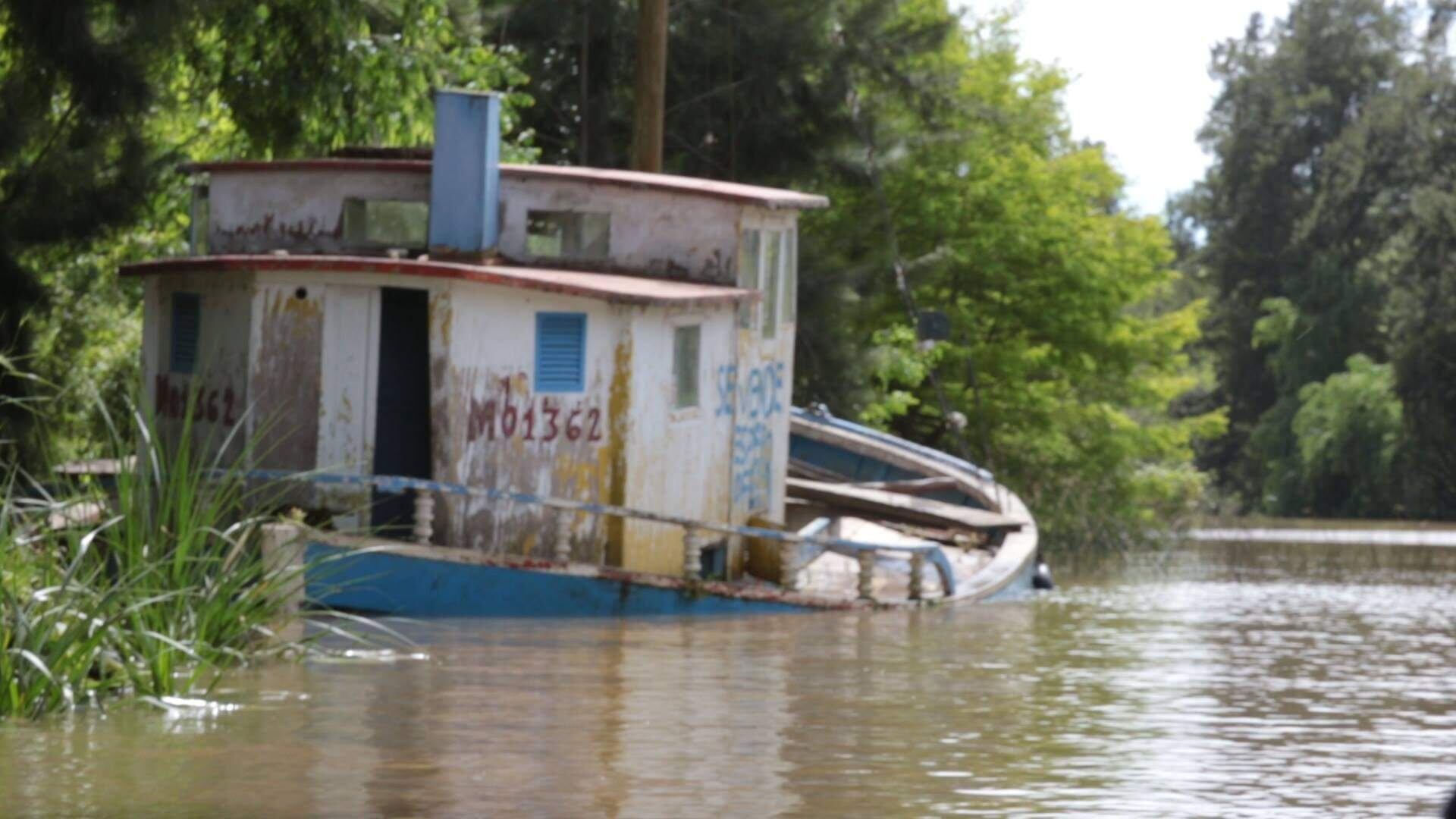 El barco Selva cuando se encontraba parcialmente hundido (en este estado se conserva mejor)
